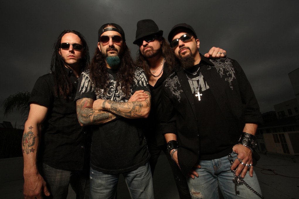 ADRENALINE MOB: VIDEOS DE LA GRABACIÓN DE “COVERTA”