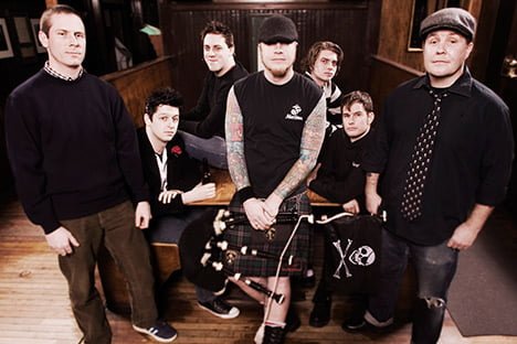 A POCAS HORAS DE LA VISITA A ESPAÑA DE DROPKICK MURPHYS