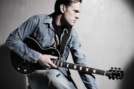 JOE BONAMASSA PUBLICARÁ EN MARZO “AN ACOUSTIC EVENING AT THE VIENNA OPERA HOUSE”