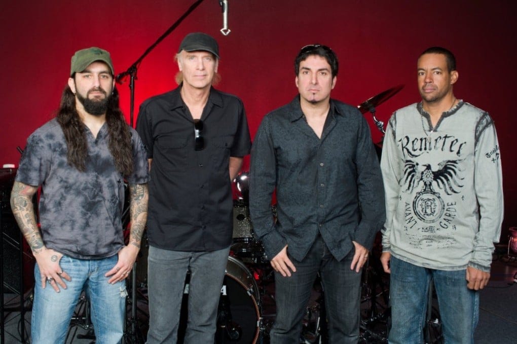 DIRECTO DE PSMS, EL GRUPO DE MIKE PORTNOY, BILLY SHEENAN, TONY MACALPINE Y DEREK SHERINIAN