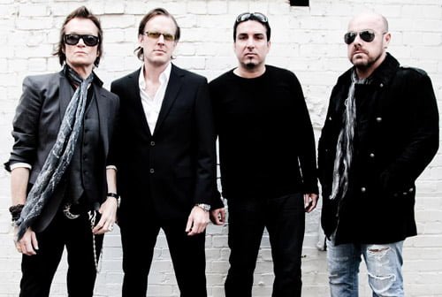 BLACK COUNTRY COMMUNION HAN TERMINADO OFICIALMENTE - GLENN HUGHES: "JOE BONAMASSA ABANDONÓ Y NO NOS VA A PERMITIR USAR EL NOMBRE".