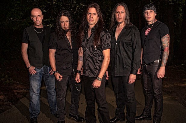 VIDEO EN DIRECTO DE UN NUEVO TEMA DE QUEENSRŸCHE CON TODD LA TORRE