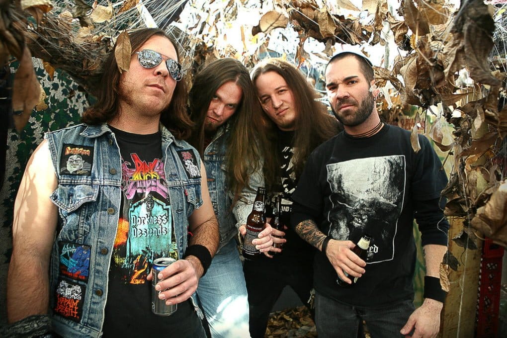 NUEVO VIDEO DE EXHUMED PARA SU TEMA COINS UPON THE EYES