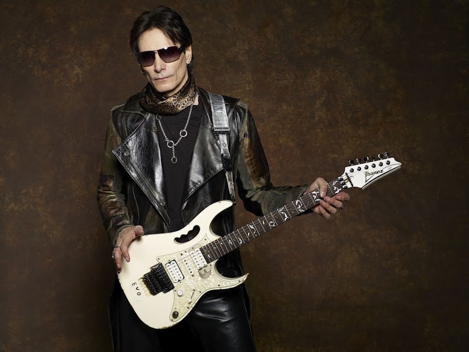 STEVE VAI VISITARÁ DE NUEVO NUESTRO PAÍS EN SEPTIEMBRE