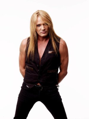 SEBASTIAN BACH YA TIENE NUEVO GUITARRISTA