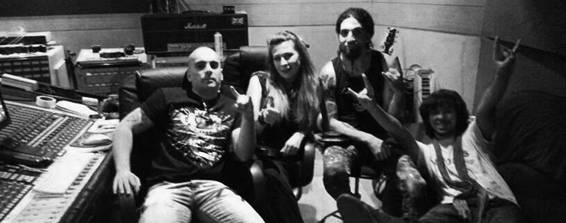 BLACK ROCK GRABANDO SU NUEVO ÁLBUM