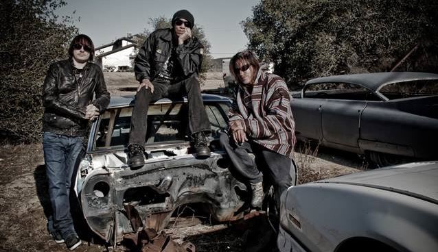 KXM, NUEVO PROYECTO CON MIEMBROS DE KORN, KING’S X Y LYNCH MOB 