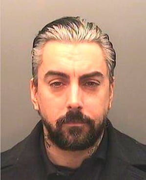 Ian Watkins, cantante de LostProphets, se declara culpable de algunos cargos que le imputaban. Reacciones de sus ex-compañeros