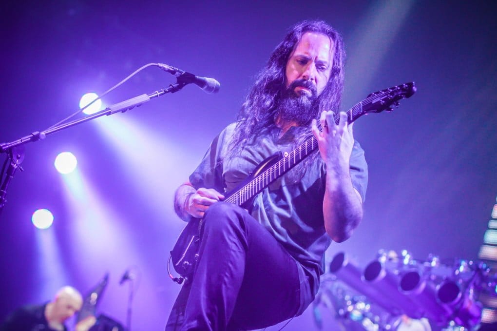 Dream Theater ofrecen otro adelanto de su próximo DVD