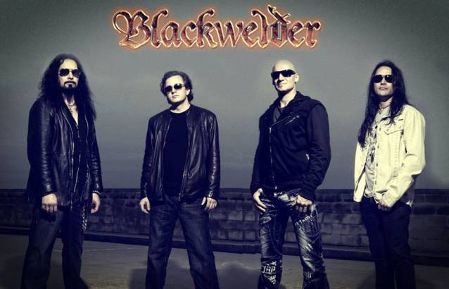 Blackwelder ofrecen un adelanto de su debut