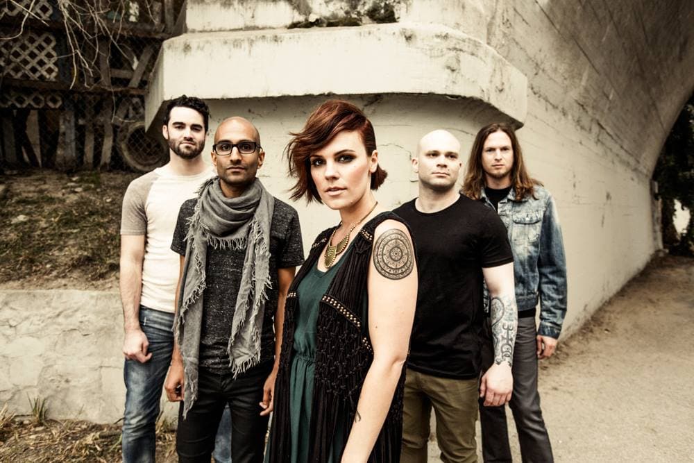 "Set Me On Fire" es el tema protagonista del nuevo video clip de Flyleaf