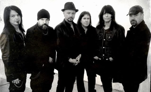 Geoff Tate anuncia nuevo nombre para su grupo al finalizar su gira de despedida como Queensrÿche