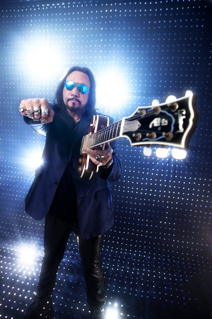 Ace Frehley sigue su cruzada verbal con Paul Stanley y Gene Simmons