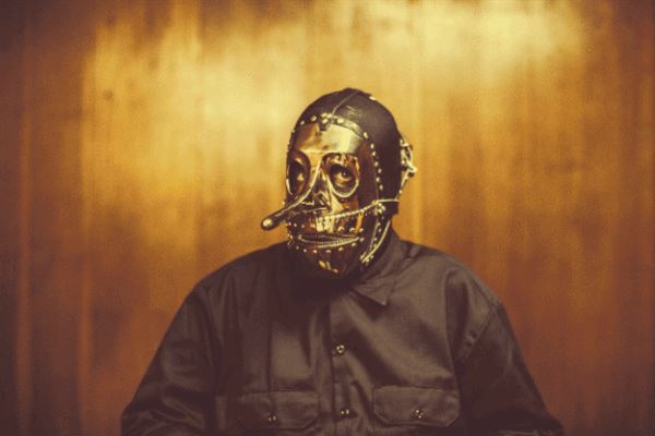 Las nuevas máscaras de Slipknot presentadas en un video