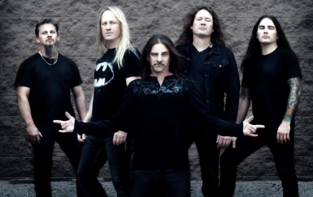 Flotsam And Jetsam se ponen las pilas