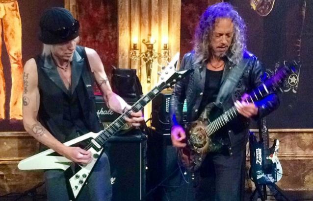 Kirk Hammett y Michael Schenker juntos en televisión