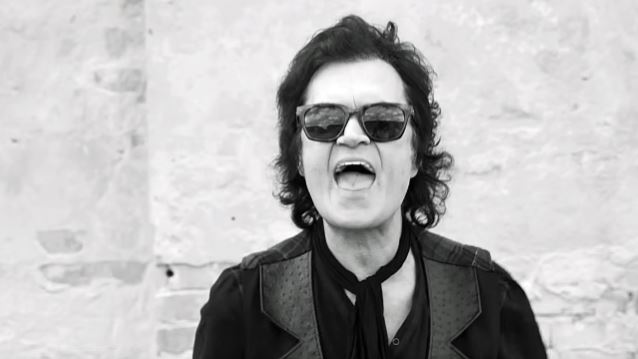 Y el nuevo telonero de la gira española de Glenn Hughes será ...