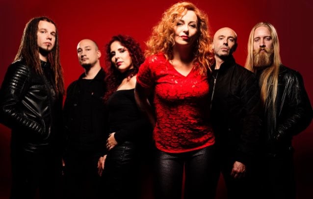 Bloque de noticias: Anneke Van Giersbergen - Vuur - Stravaganzza - Sanctuary - The Doomsday Kingdom