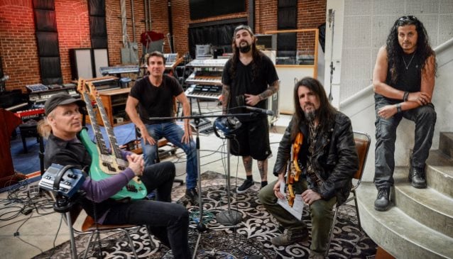 Mike Portnoy presenta a su nuevo supergrupo: Sons Of Apollo