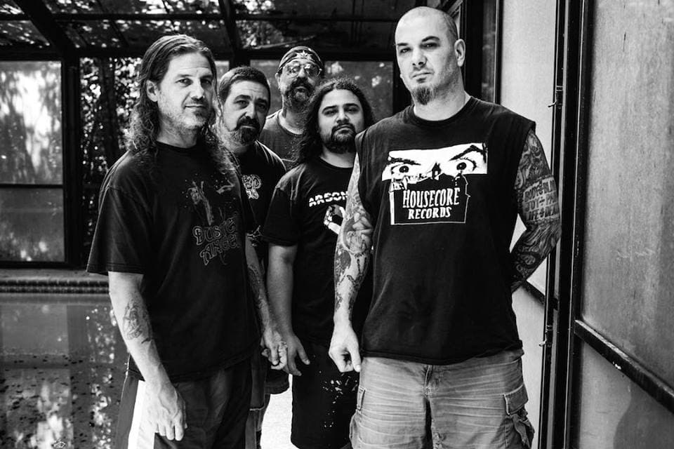 Bloque de noticias: Philip Anselmo - Scour - Billy Corgan - Sweet & Lynch - Witchery - Perfect Beings