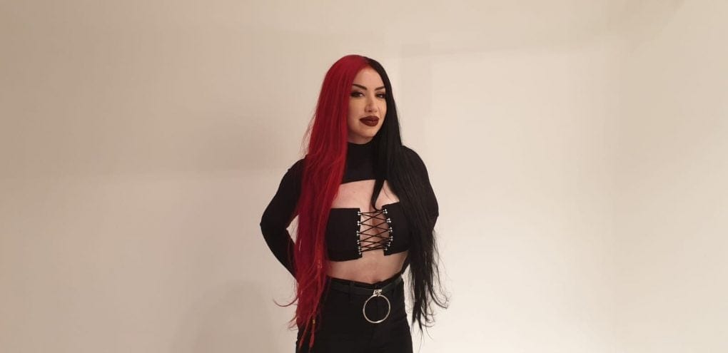 Entrevista New Years Day Ash Costello