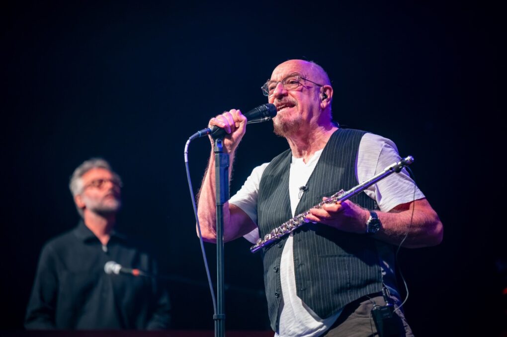 Jethro Tull arremete contra Motörhead y Mötley Crüe