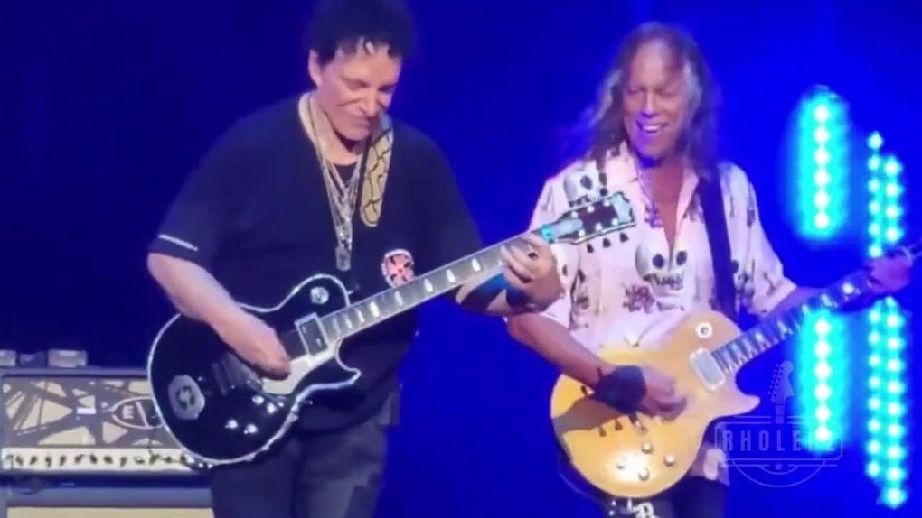 Journey toca "Enter Sandman" con Kirk Hammet en directo