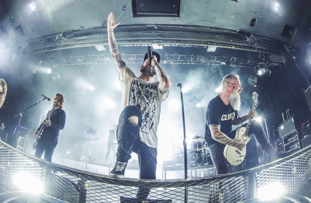 In Flames ve cómo se va otro de sus miembros