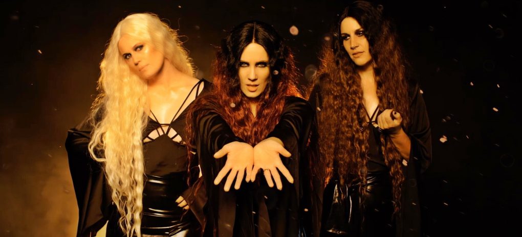 Simone Simons, Charlotte Wessels y Myrkur juntas en lo nuevo de Epica