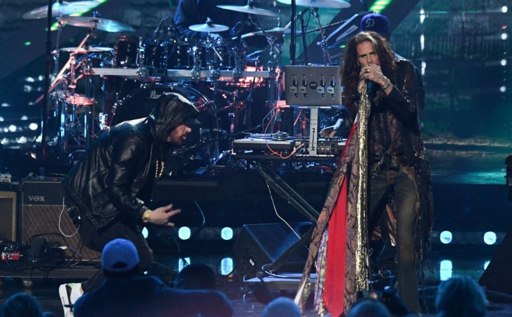 Steven Tyler canta con Eminen en el Rock And Roll Hall Of Fame