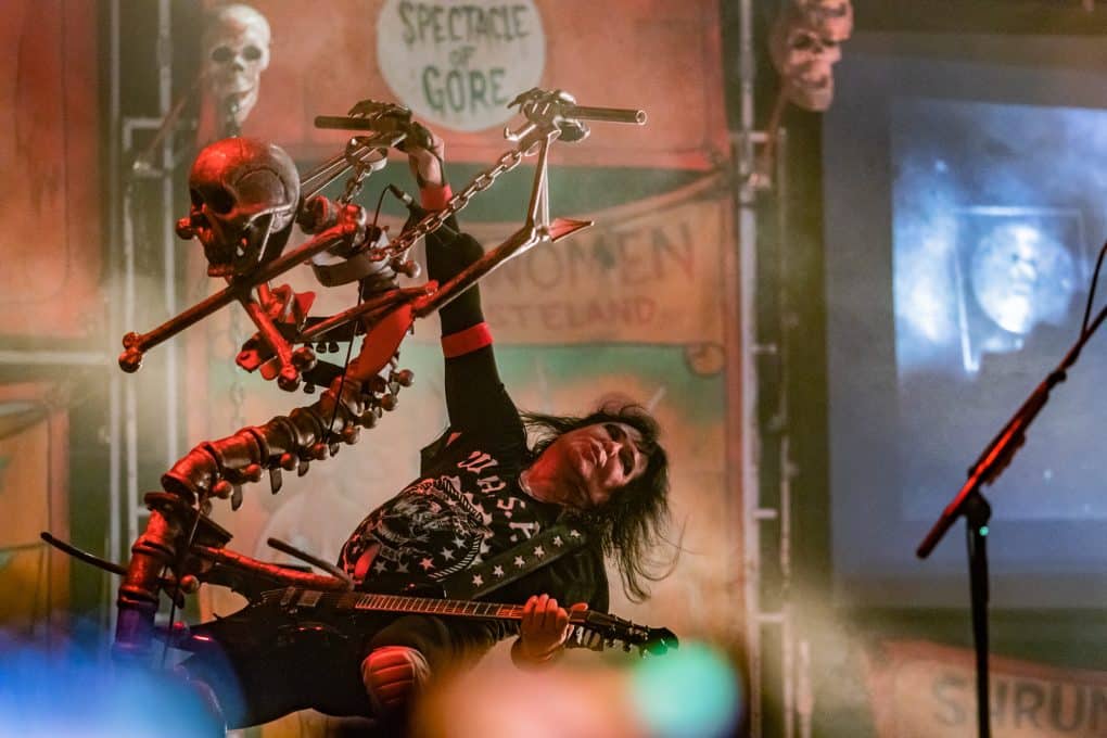 ¿Cuanto playback hace Blackie Lawless? El músico responde