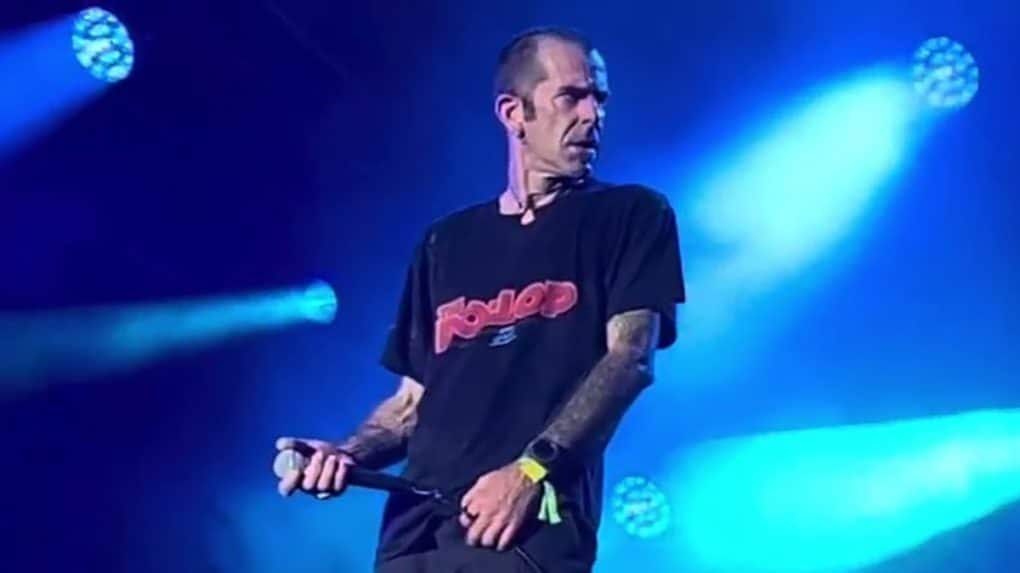 Randy Blythe se corta las rastas para su nuevo look con Lamb Of God