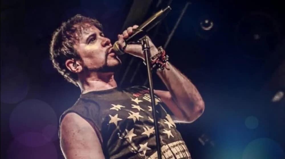 Fallece inesperadamente el vocalista de Firehouse