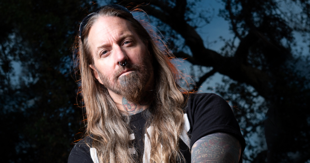 Dez Fafara de Coal Chamber sufre emergencia médica y aplaza su gira a 2025